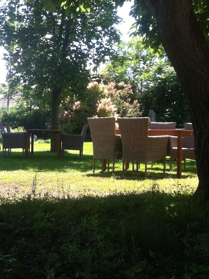 Sziget23 Hotel Abrahamhegy Exterior photo