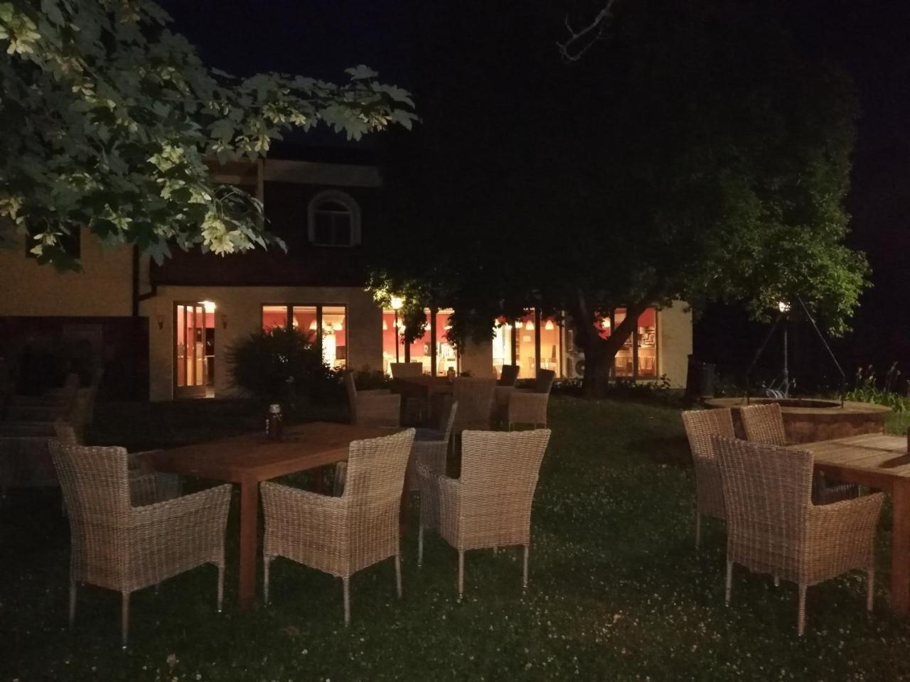 Sziget23 Hotel Abrahamhegy Exterior photo